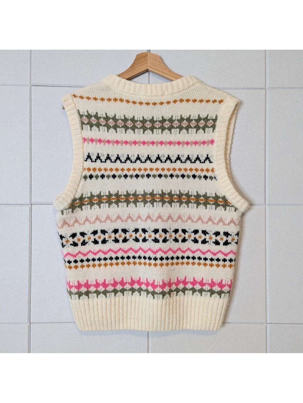 Scotch & Soda relaxed fair isle V neck sweater vest - Picture 4 of 7